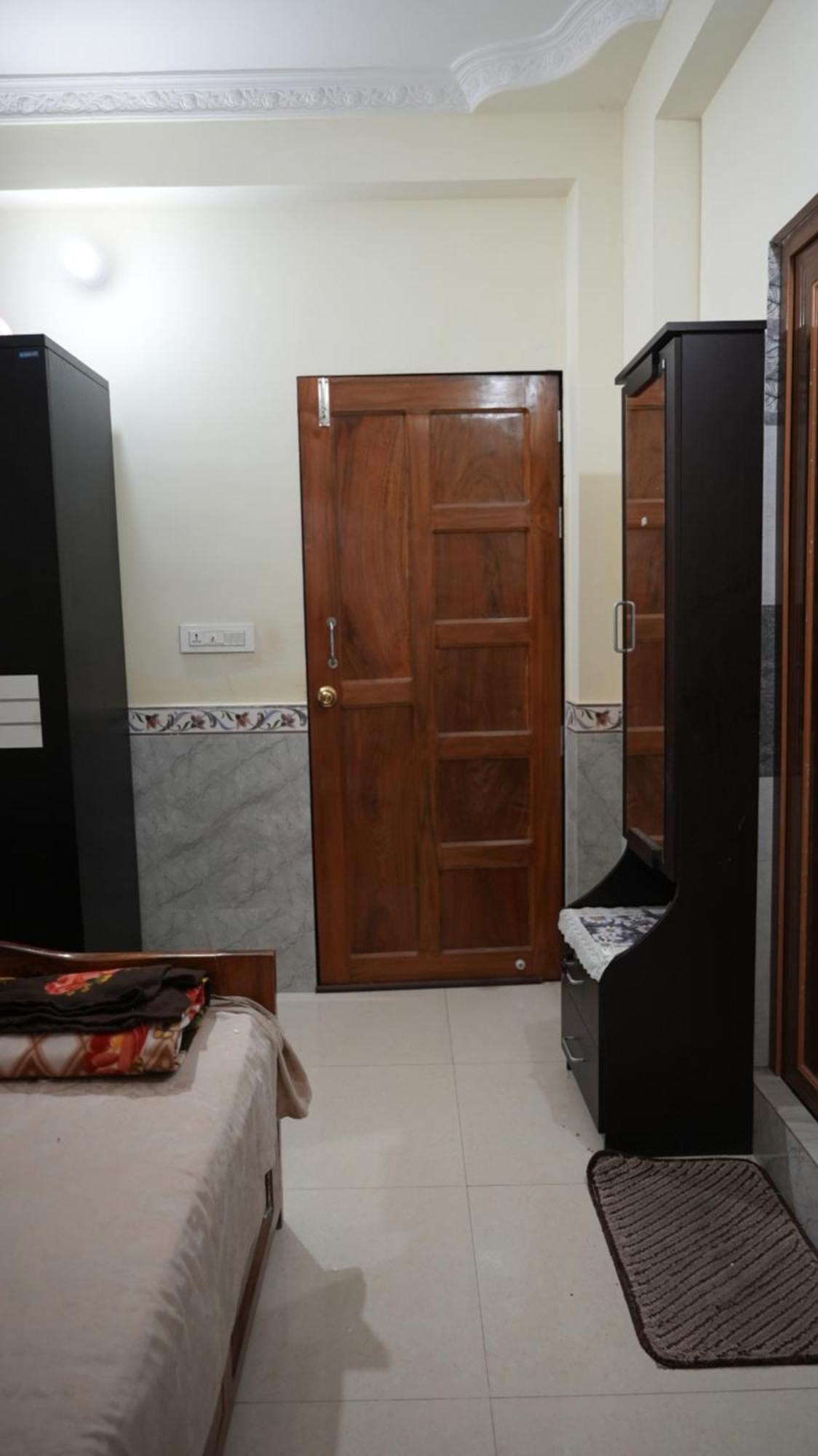 Prakash Apartment